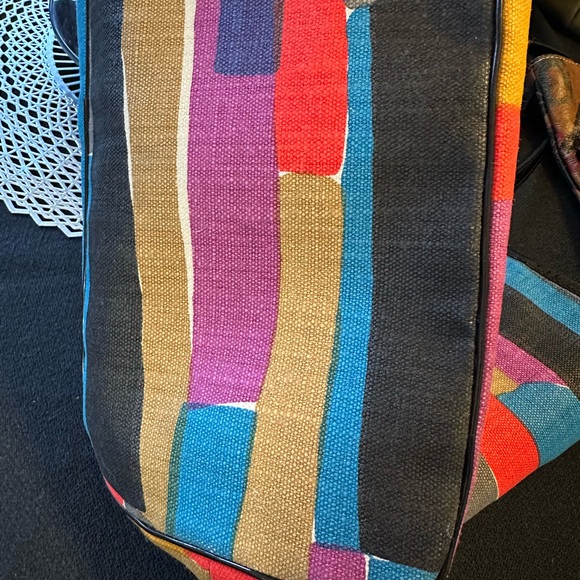 Kate Spade Gallery Row Tote and Clutch - Picture 9 of 12